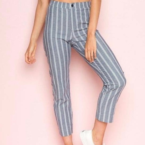 Brandy Melville Gray and White Striped Tilden High Waist Cropped Jeans Pants - Picture 2 of 16